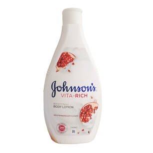 Johnson`s Vita Rich rozjasňující tělové mléko 400 ml